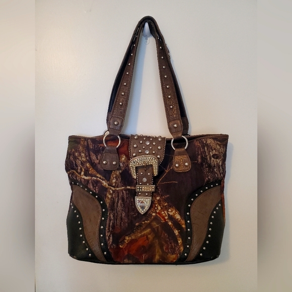 Mossy Oak Shoulder Bag - Picture 1 of 5
